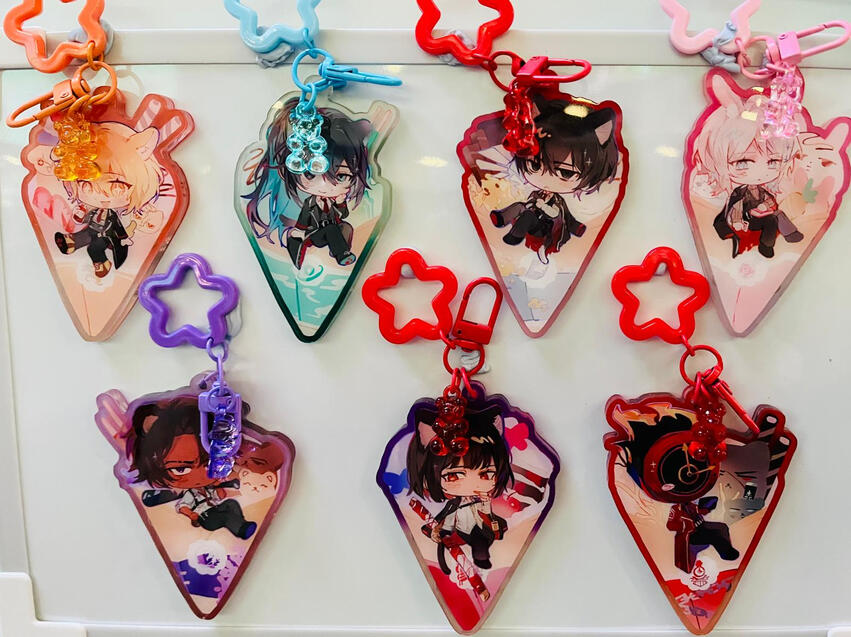 Magnetic charm display